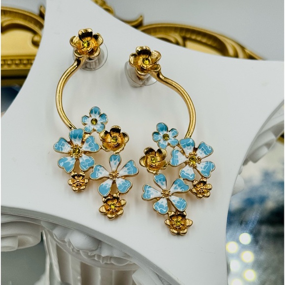 🆕 OSCAR DE LA RENTA🧿 NWOT Blue Forget-Me-Not Hand Painted Flower Drop Earring - Picture 15 of 15